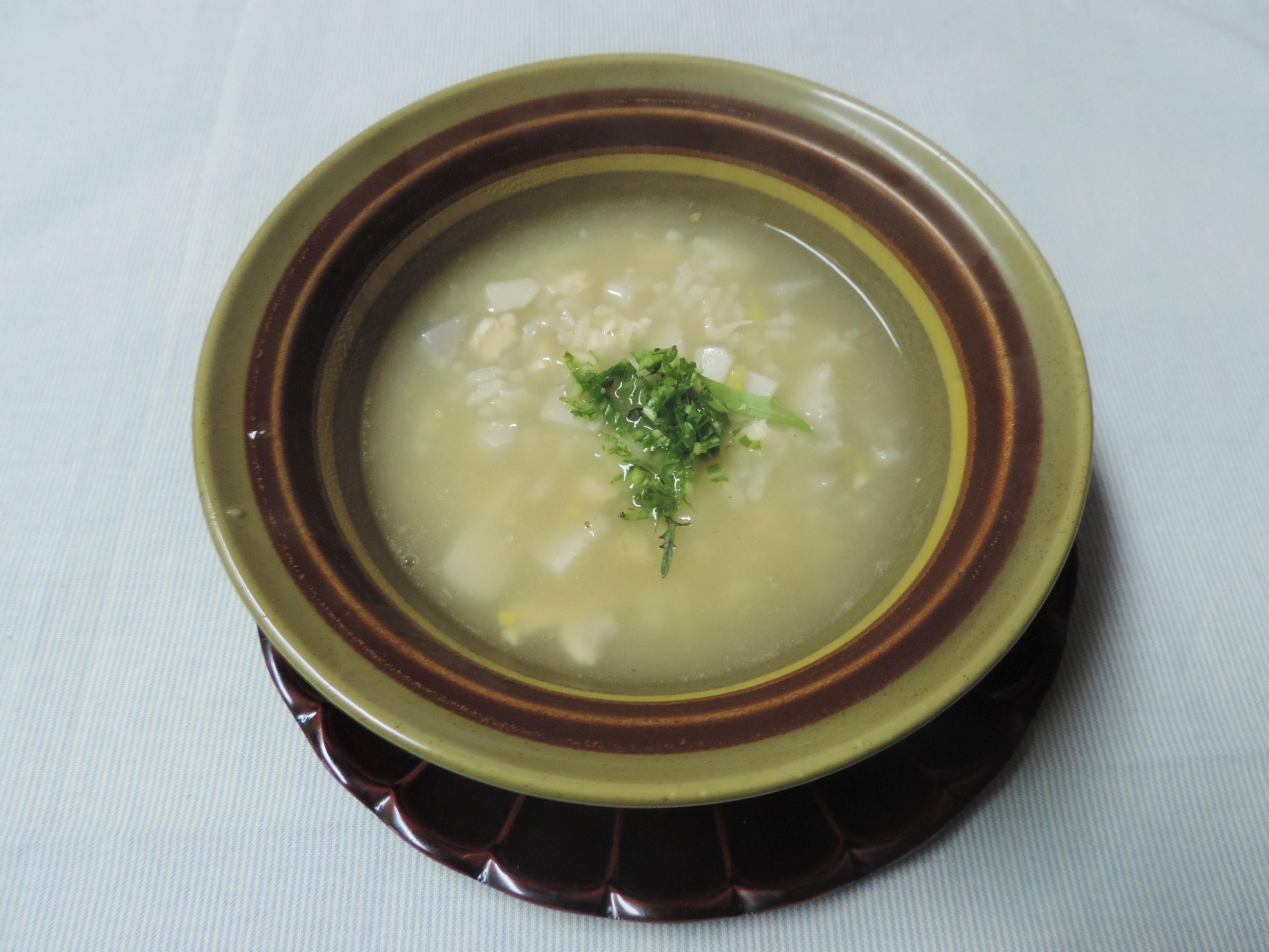 里芋と鶏ささみの雑炊のレシピをご紹介します！